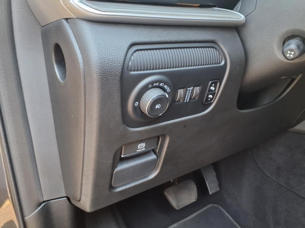 Jeep Wagoneer L  2024