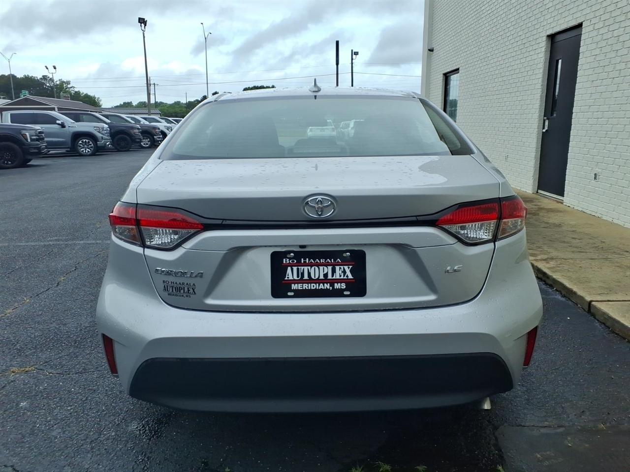 Toyota Corolla LE 2025