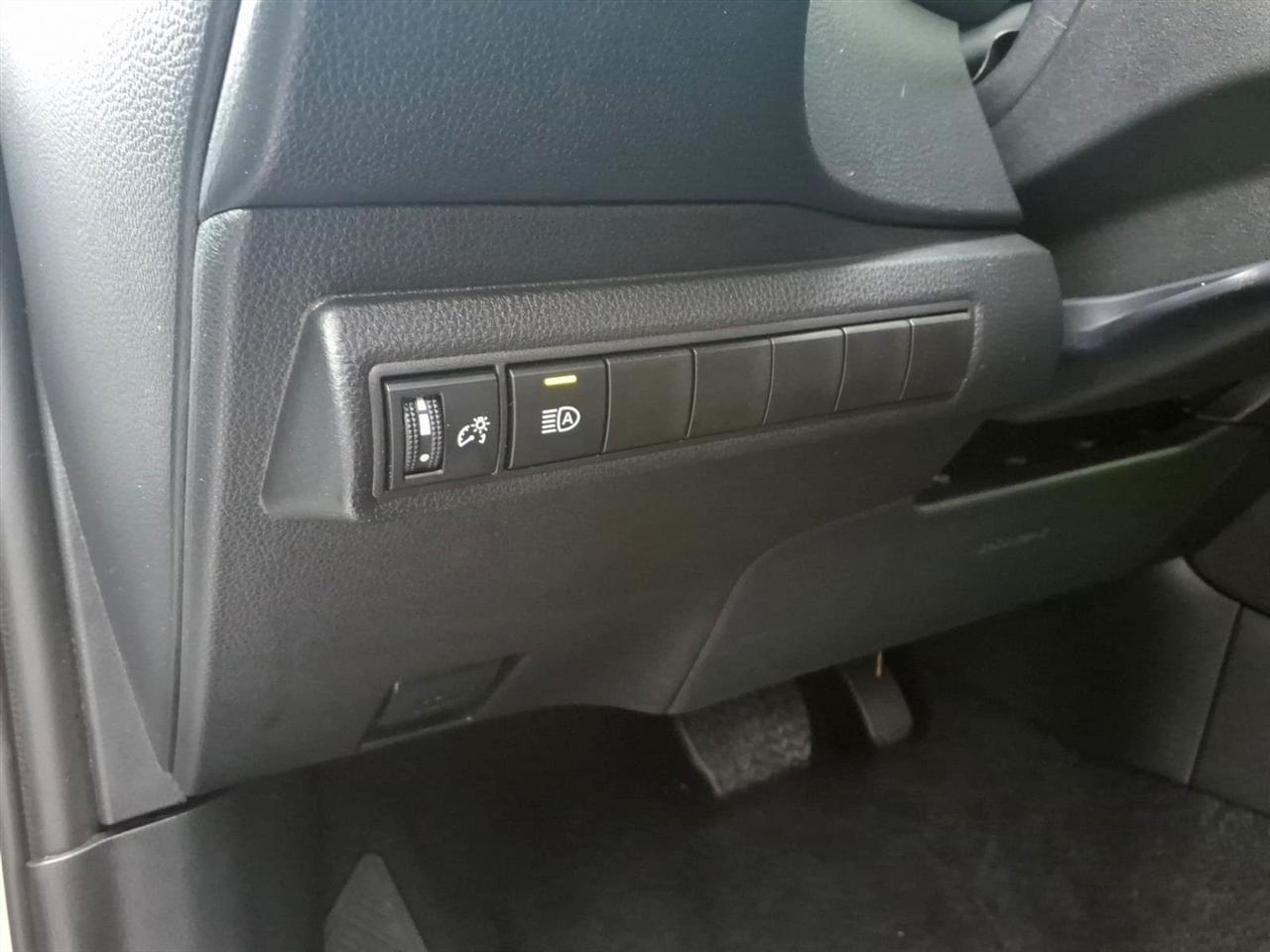 Toyota Corolla LE 2025