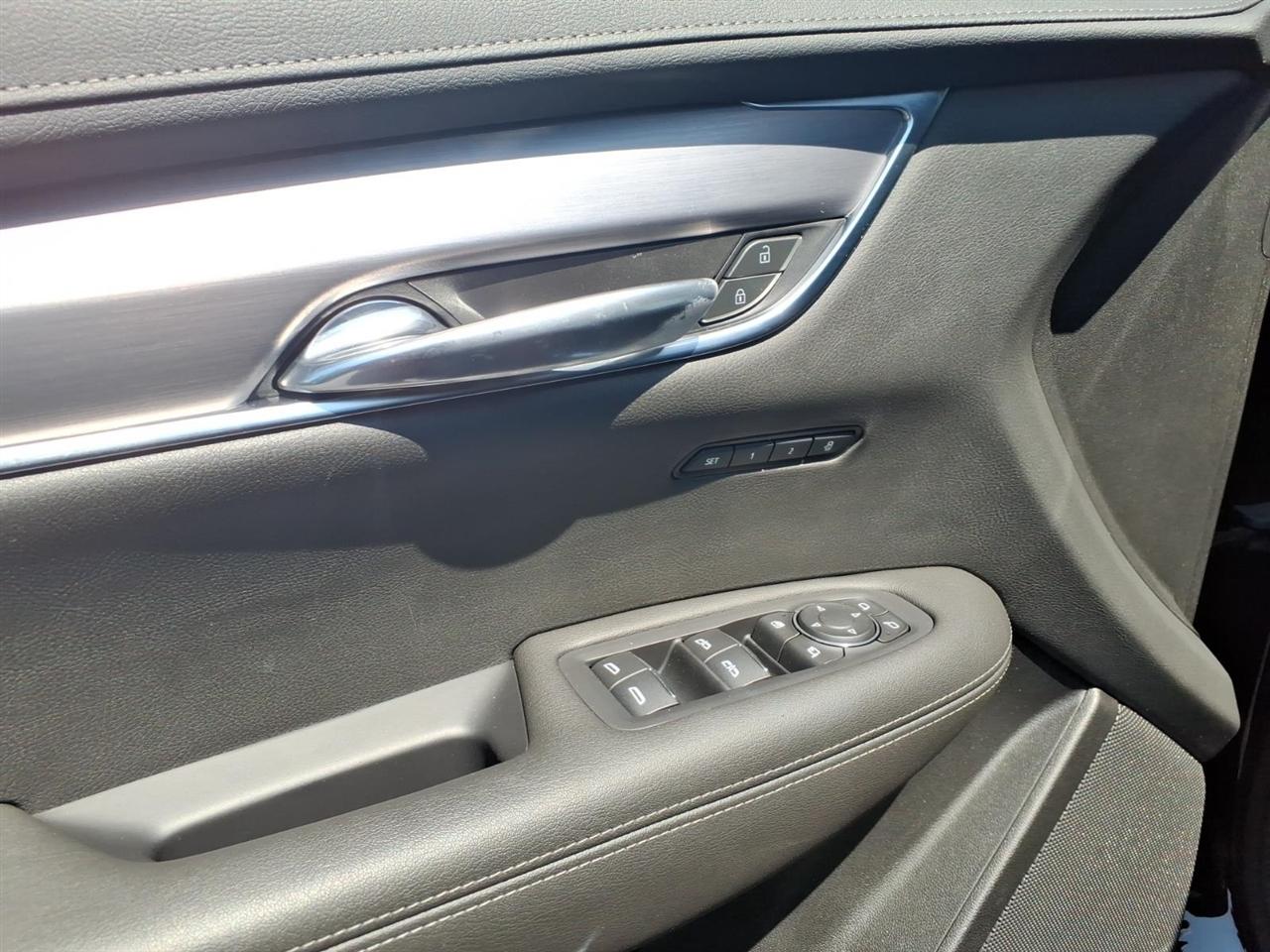 Cadillac XT6  2024