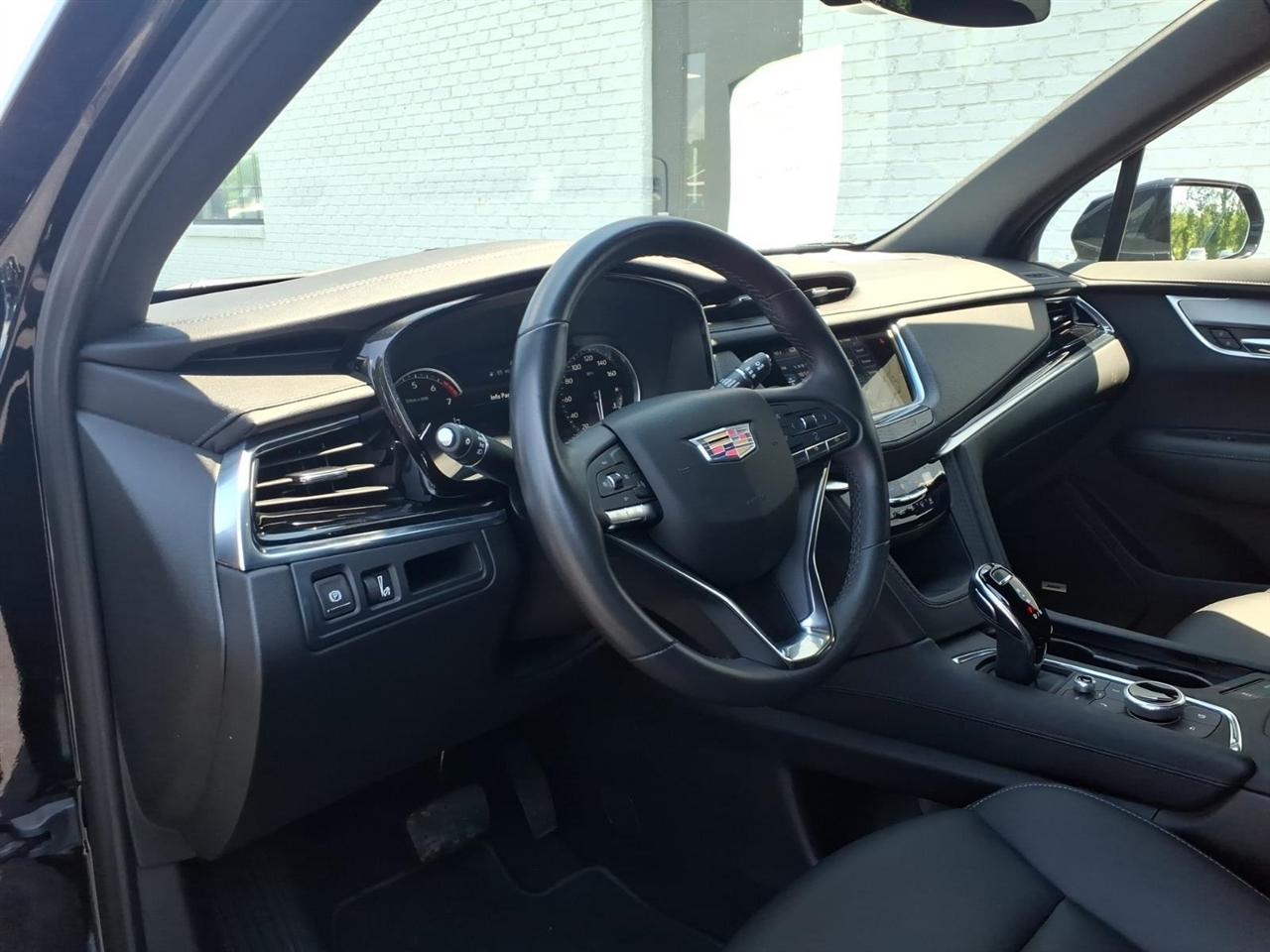 Cadillac XT6 Luxury AWD 2024