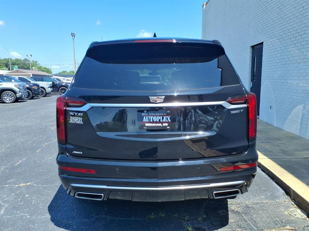 Cadillac XT6 Luxury AWD 2024