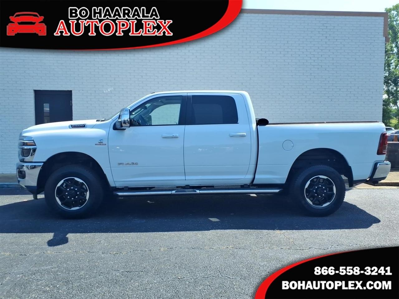 2025 RAM 2500 Laramie Crew Cab 4WD