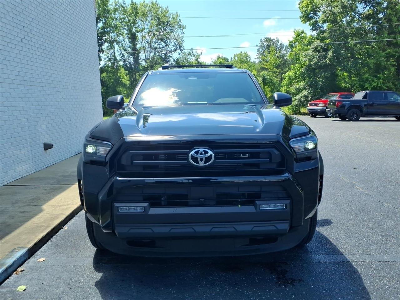 Toyota 4Runner SR5 2WD 2025