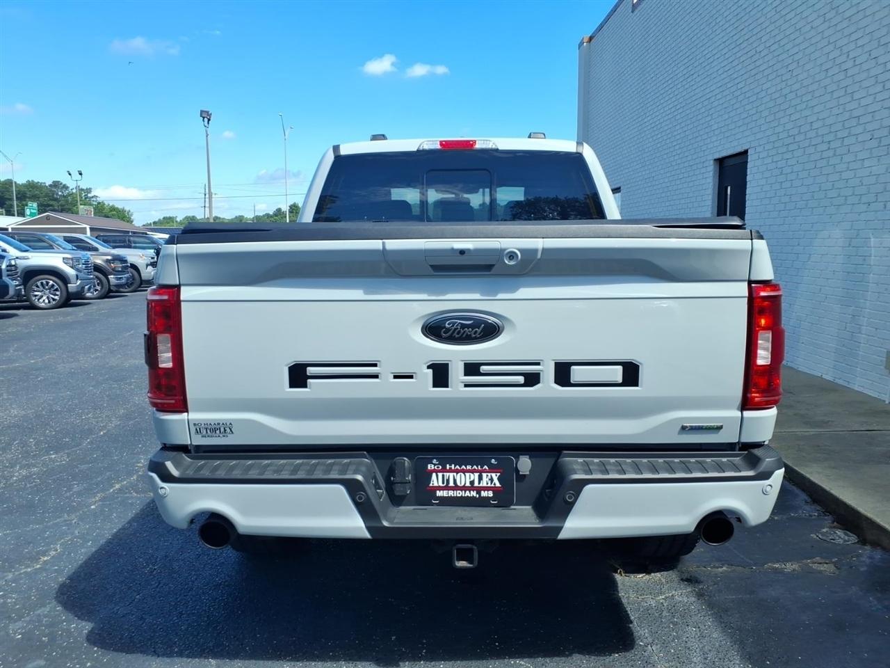 Ford F-150 XLT 4WD SuperCrew 5.5' Box 2023