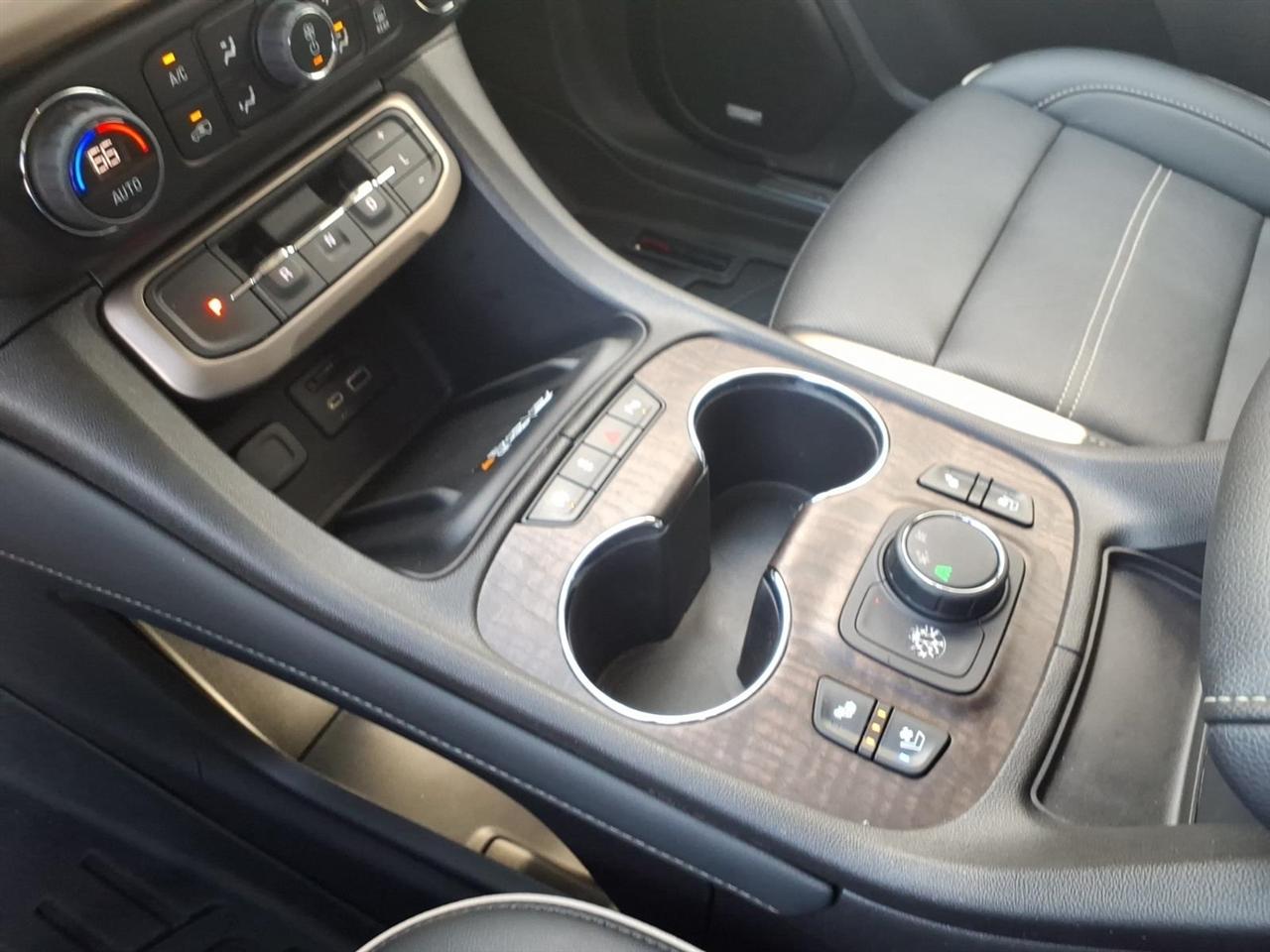 GMC Acadia  2023