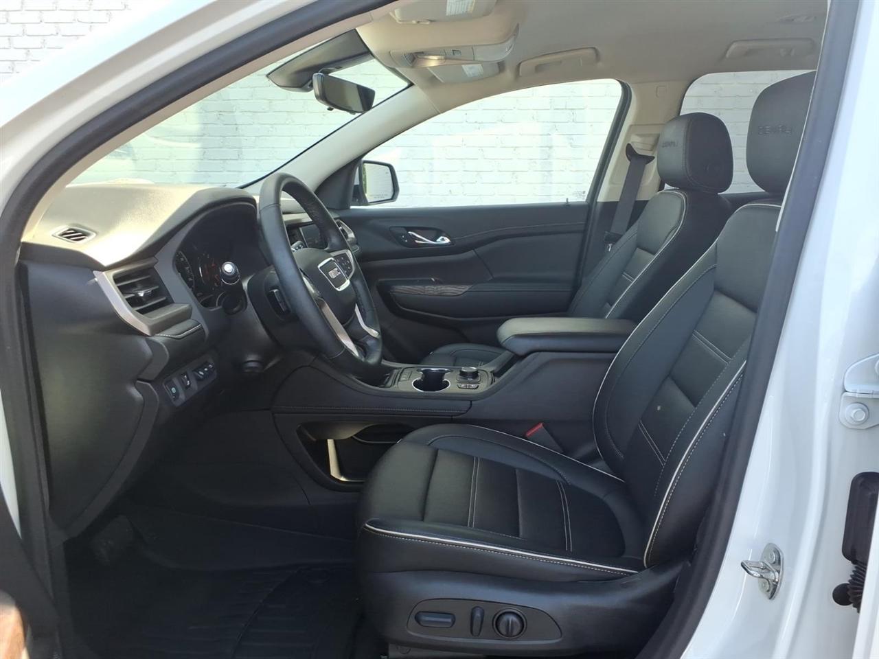 GMC Acadia  2023