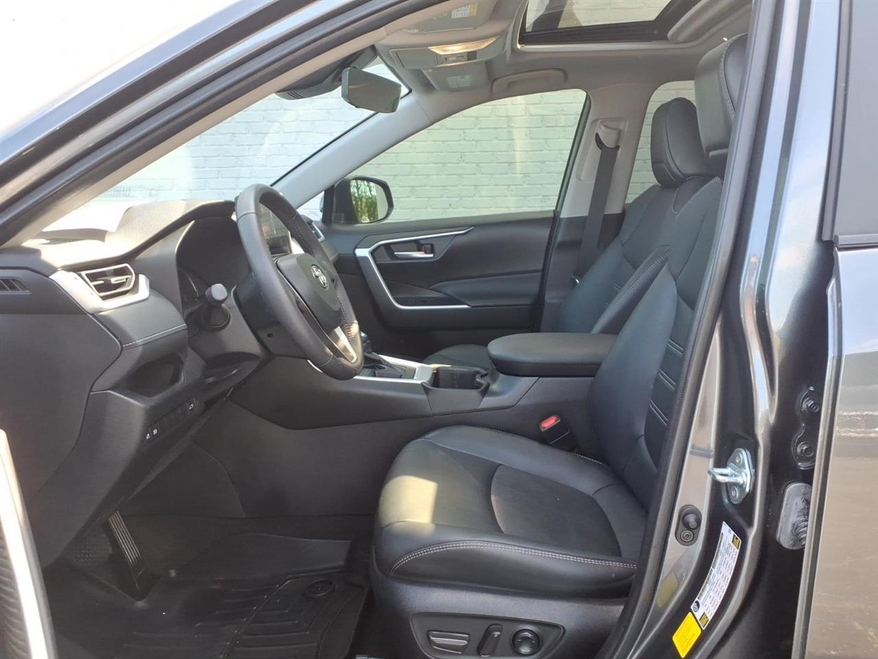 Toyota RAV4  2023