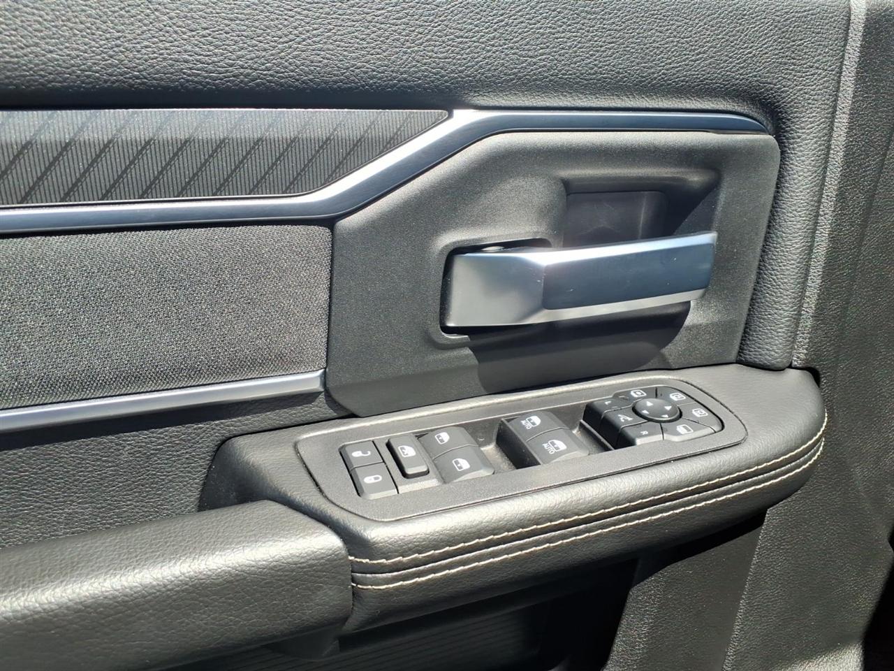 RAM 2500 Big Horn Crew Cab 4WD 2025