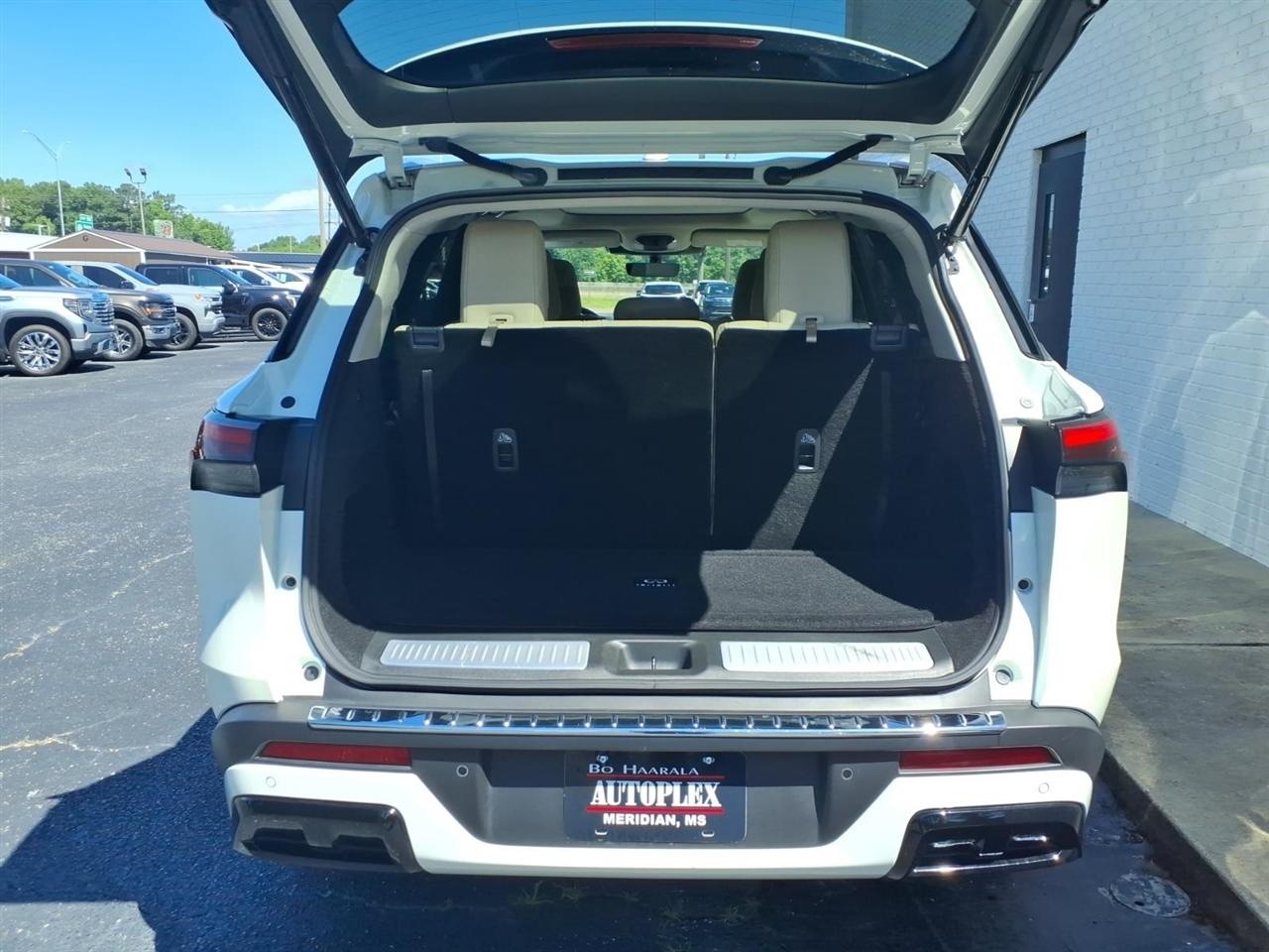 Infiniti QX60  2023