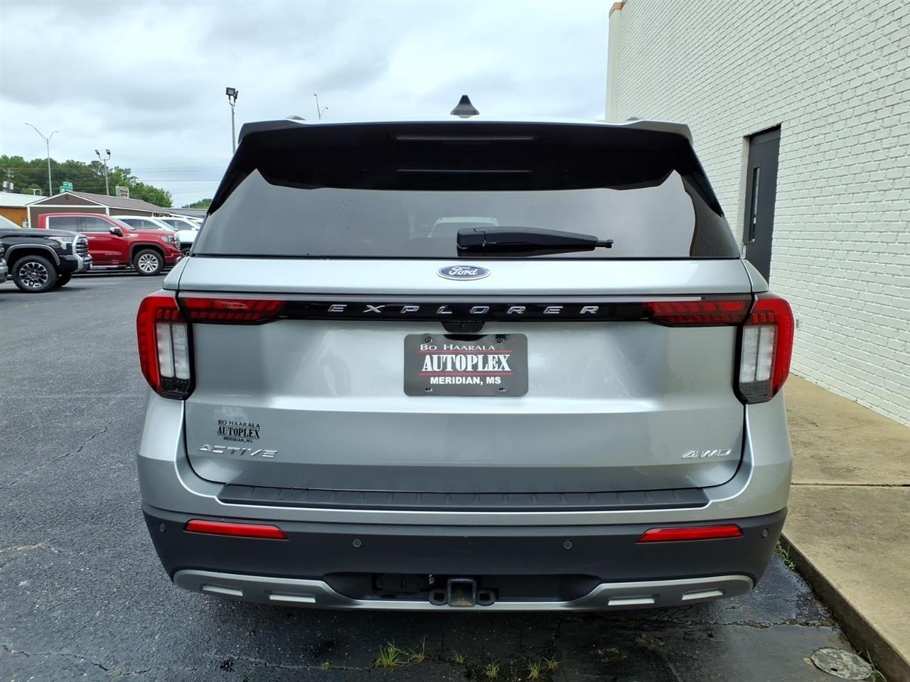 Ford Explorer  2025