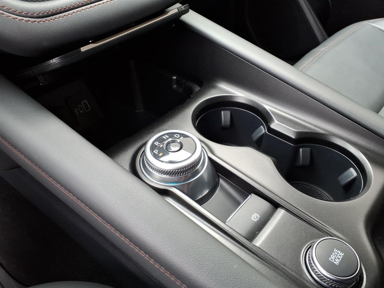 Ford Explorer  2025
