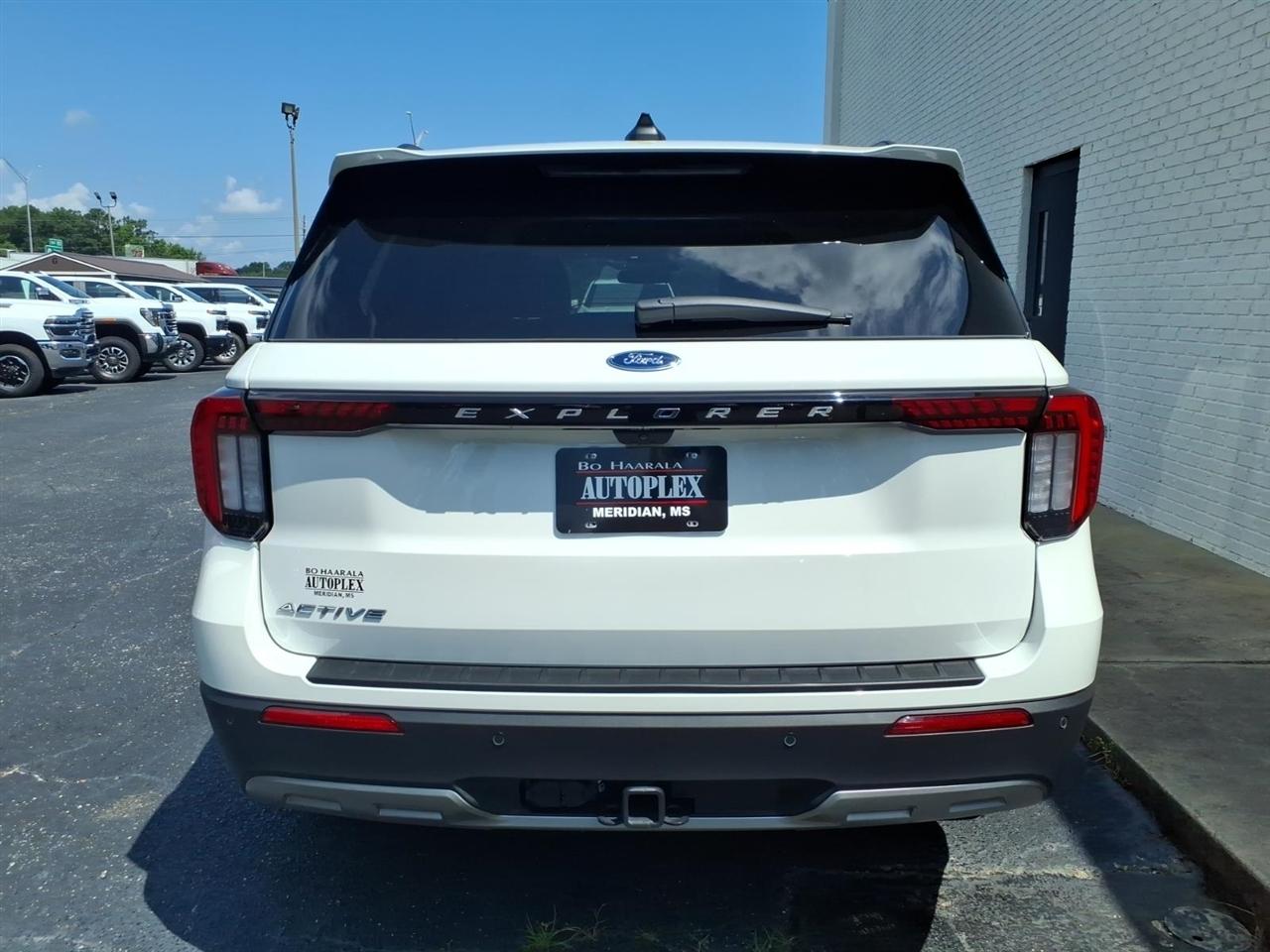 Ford Explorer  2026