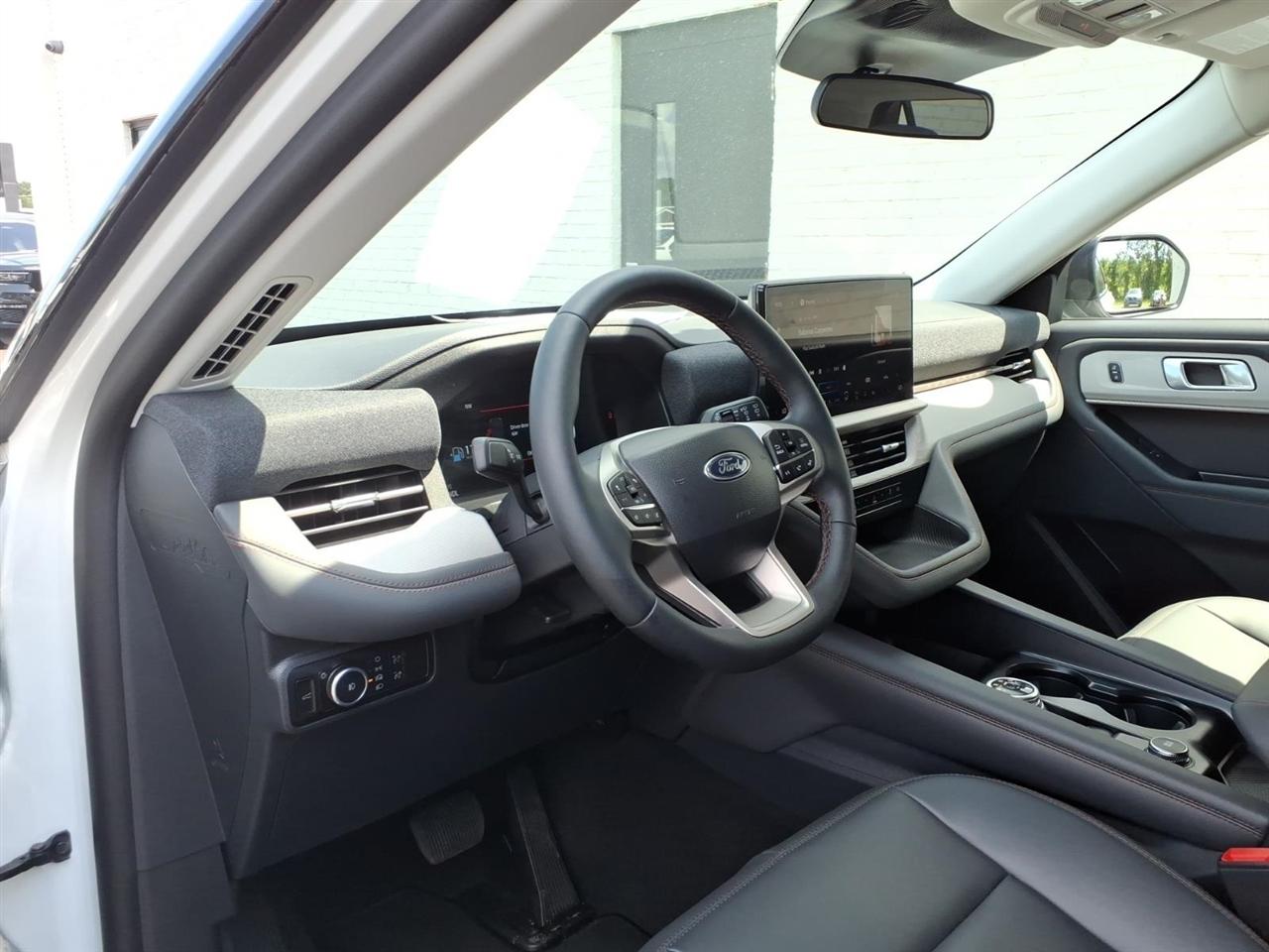 Ford Explorer  2026