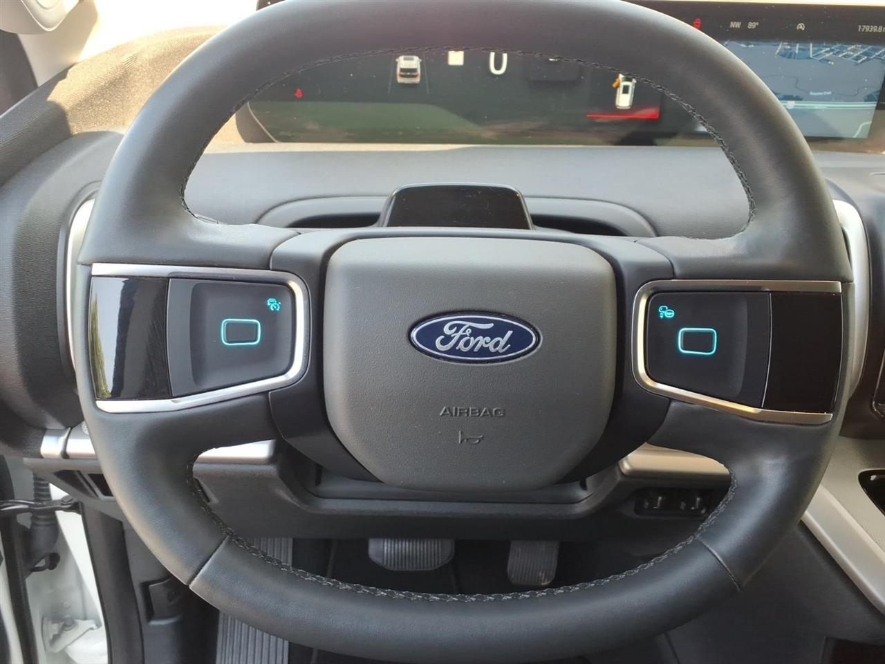 Ford Expedition Active 2025