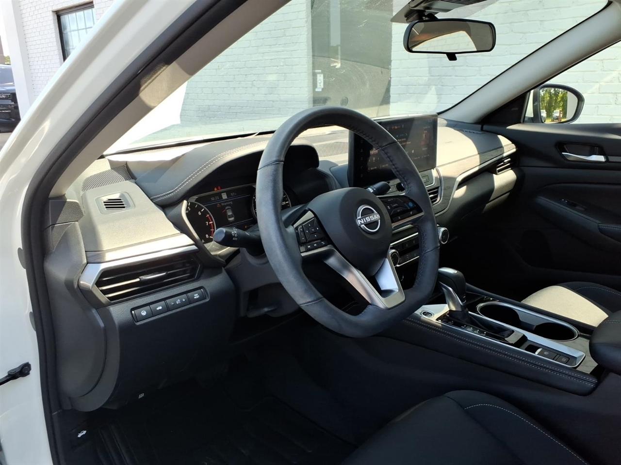 Nissan Altima 2.5 SV 2024