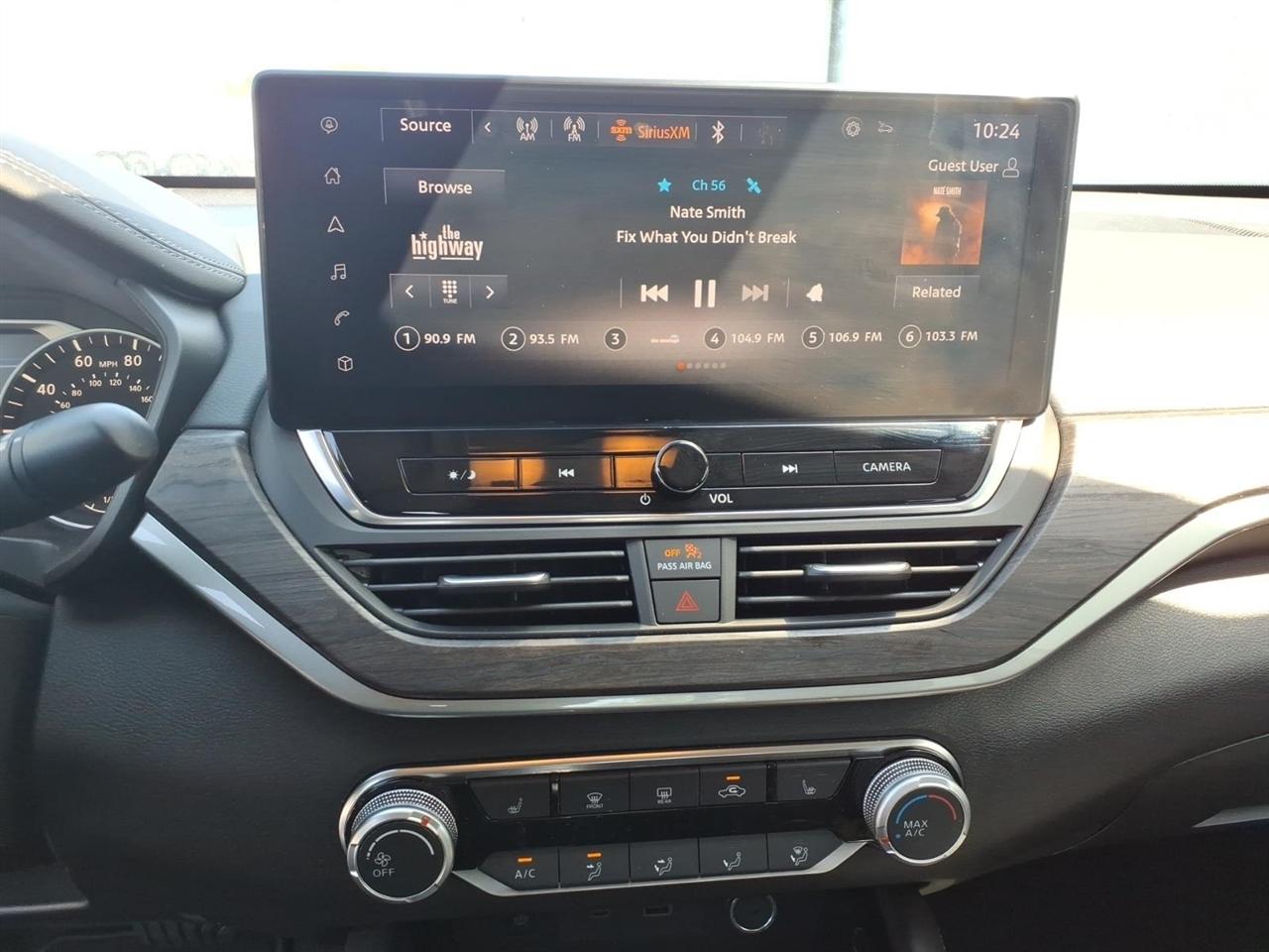 Nissan Altima 2.5 SV 2024