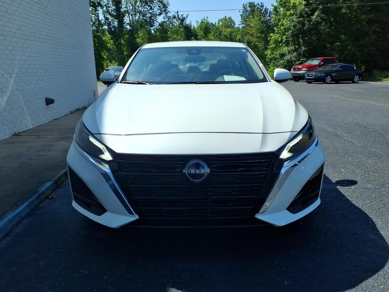 Nissan Altima 2.5 SV 2024