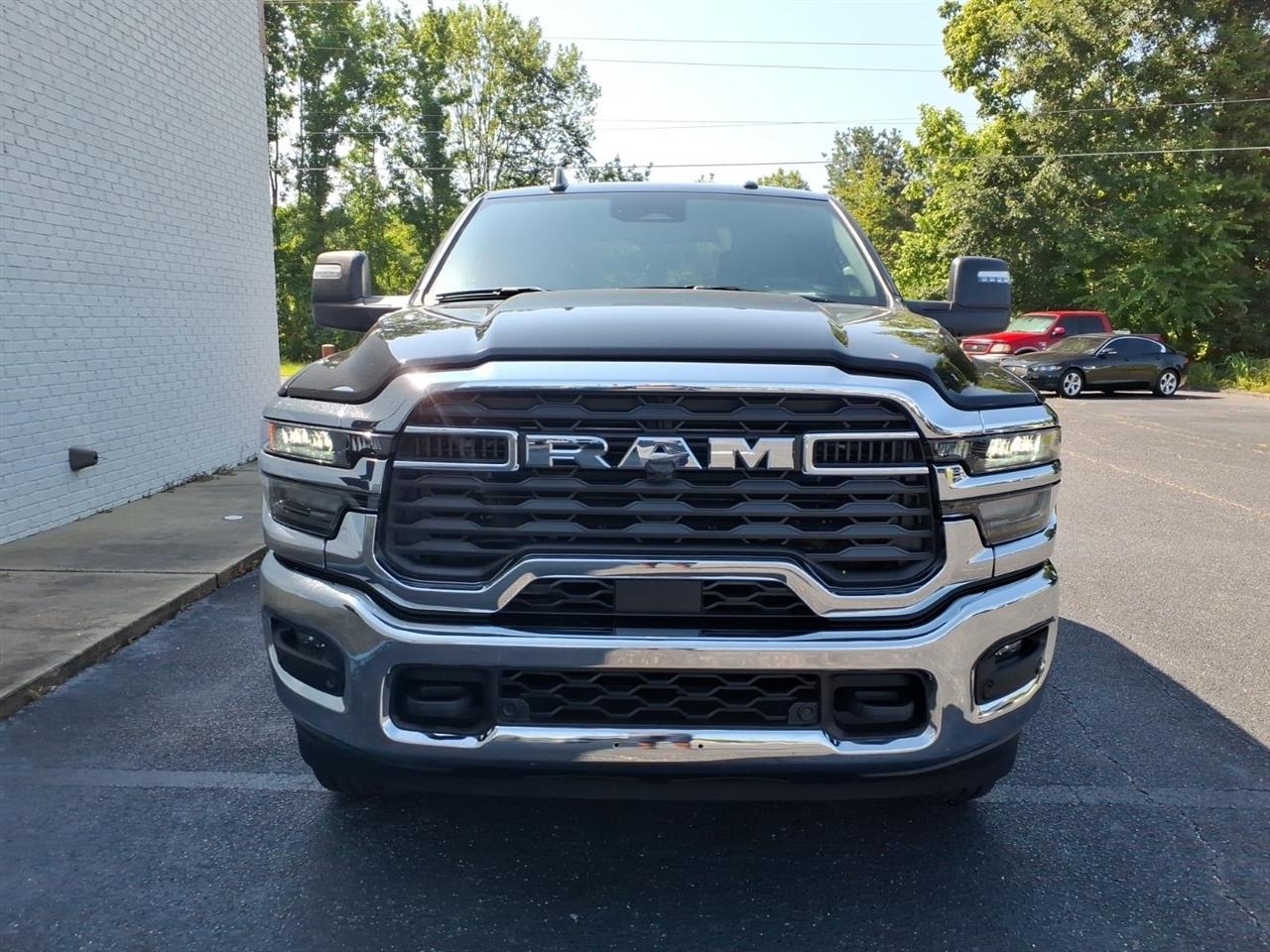 RAM 2500 Big Horn Crew Cab 4WD 2026