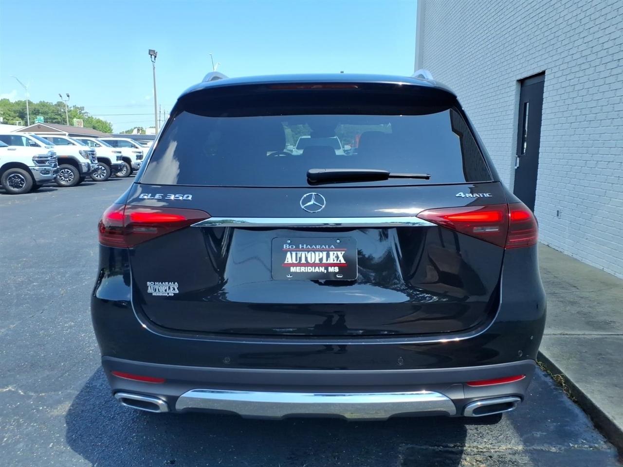 Mercedes-Benz GLE-Class  2025