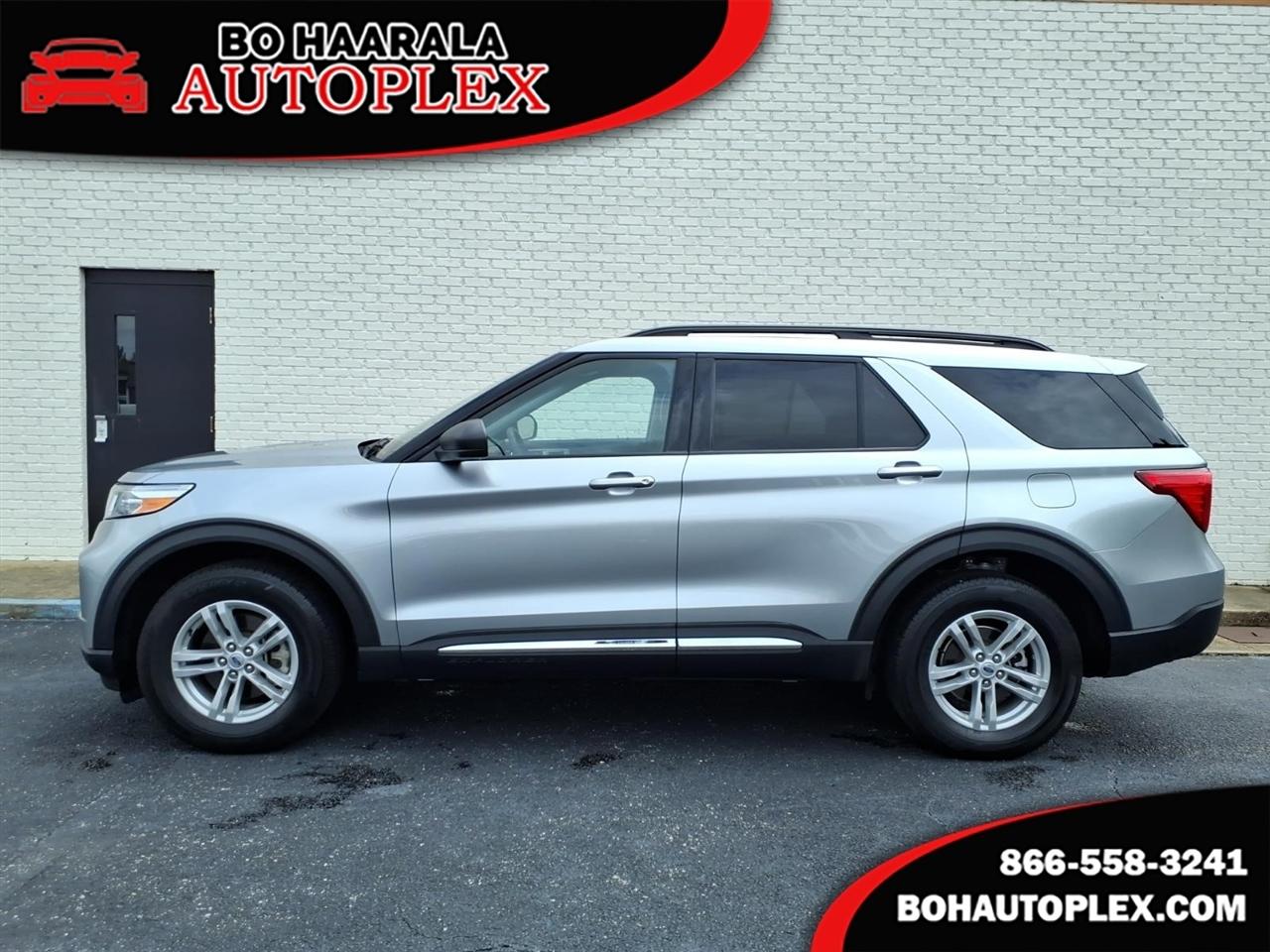 Ford Explorer 4dr XLT 4WD 2024