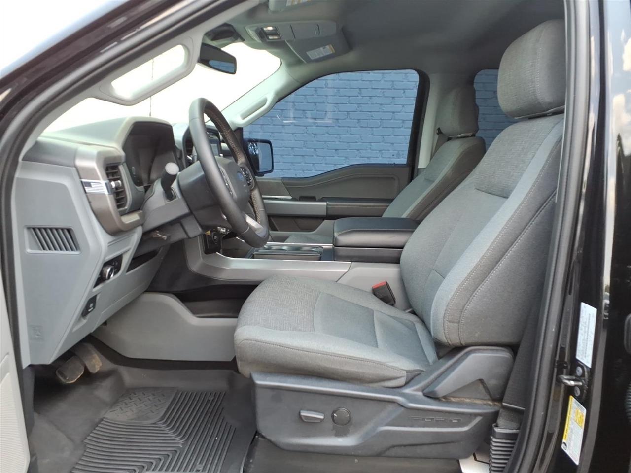 Ford F-150 XLT SuperCrew Short Bed 4WD 2024