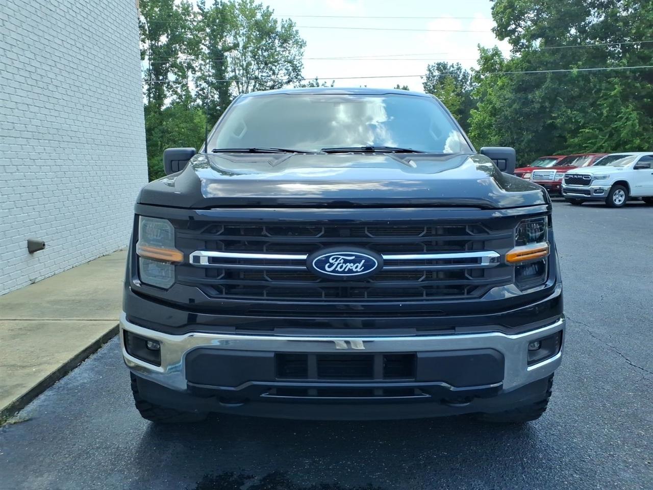 Ford F-150 XLT SuperCrew Short Bed 4WD 2024