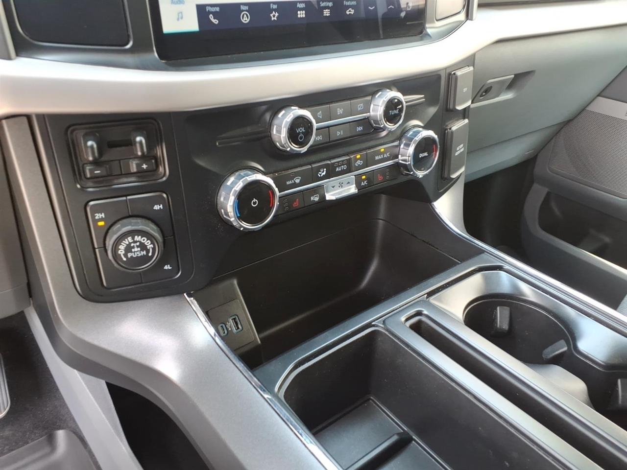 Ford F-150 XLT SuperCrew Short Bed 4WD 2023