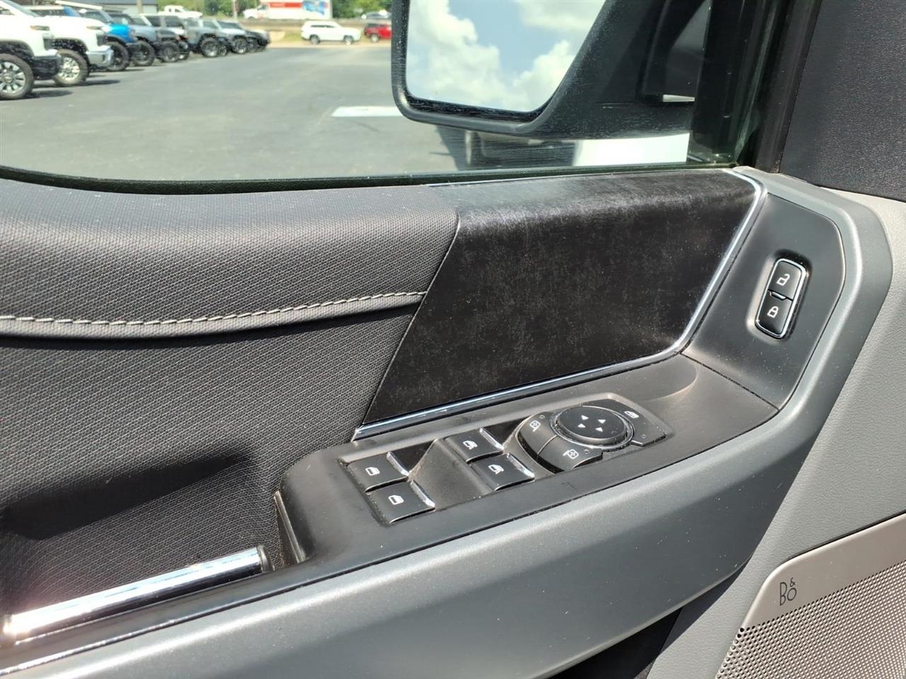 Ford F-150 XLT SuperCrew Short Bed 4WD 2023