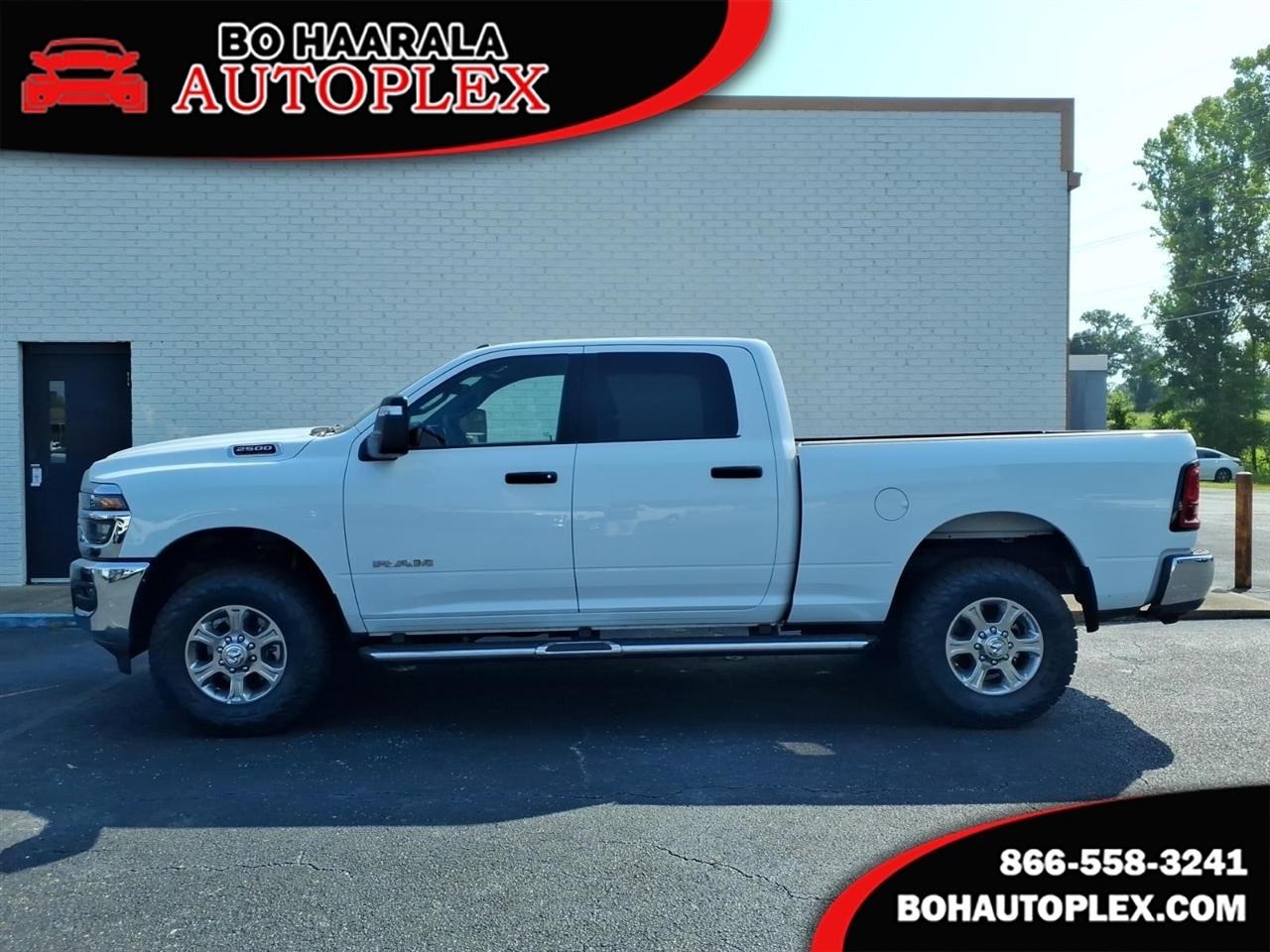 RAM 2500 Big Horn 4x4 Crew Cab 6'4" Box 2026