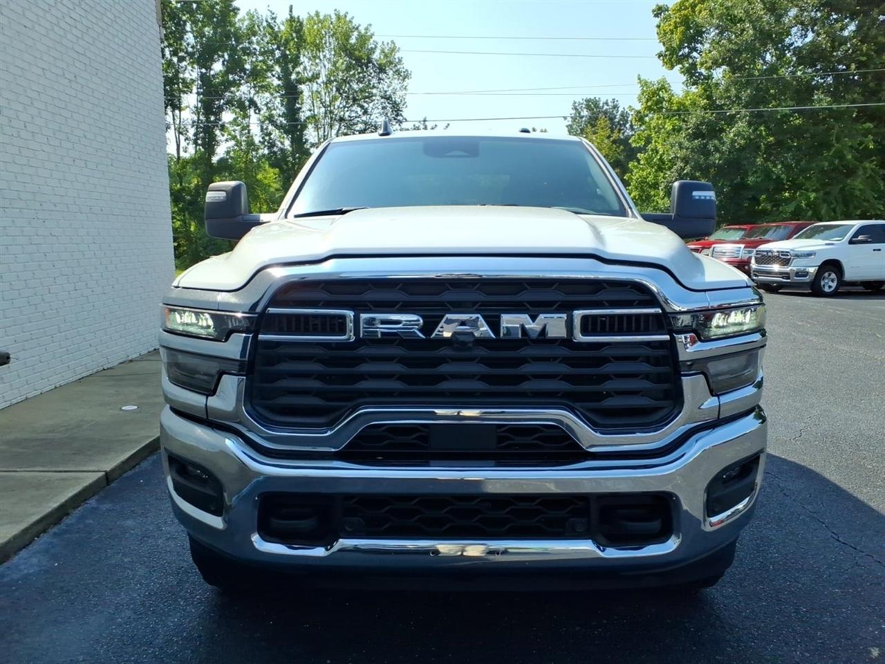 RAM 2500 Big Horn 4x4 Crew Cab 6'4" Box 2026