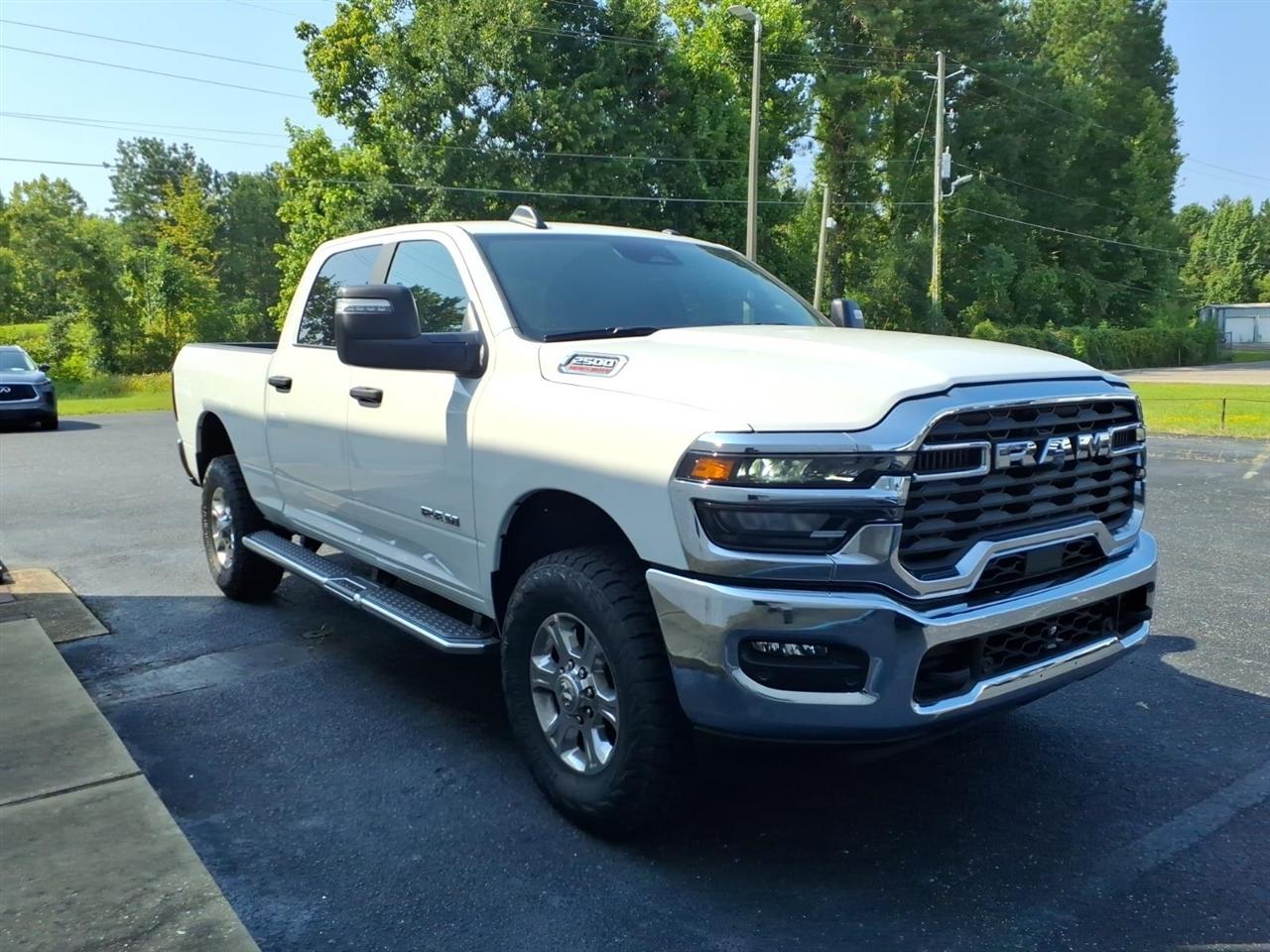 RAM 2500 Big Horn 4x4 Crew Cab 6'4" Box 2026