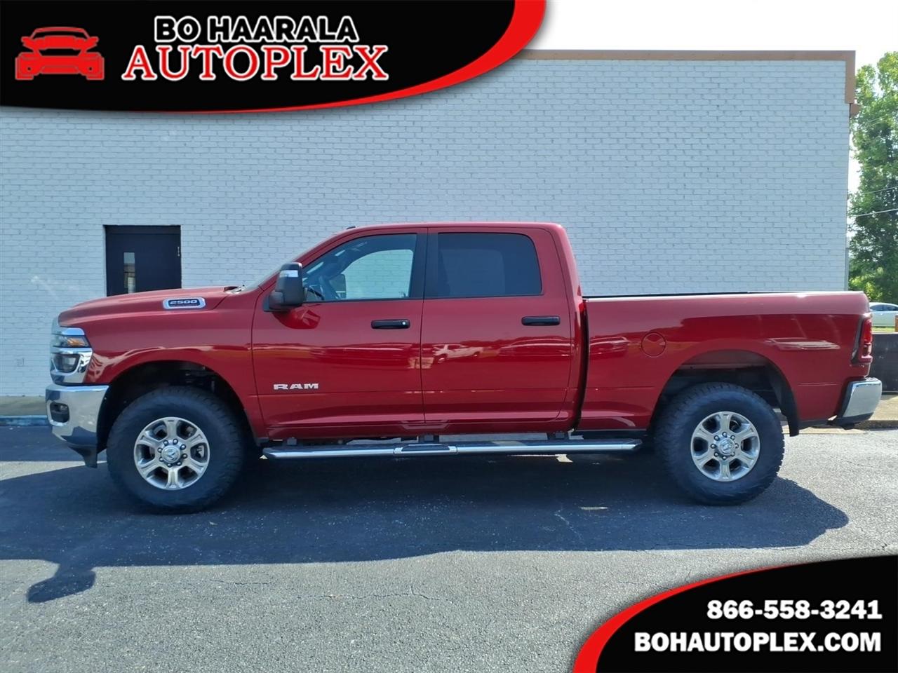 RAM 2500 Big Horn Crew Cab 4WD 2026