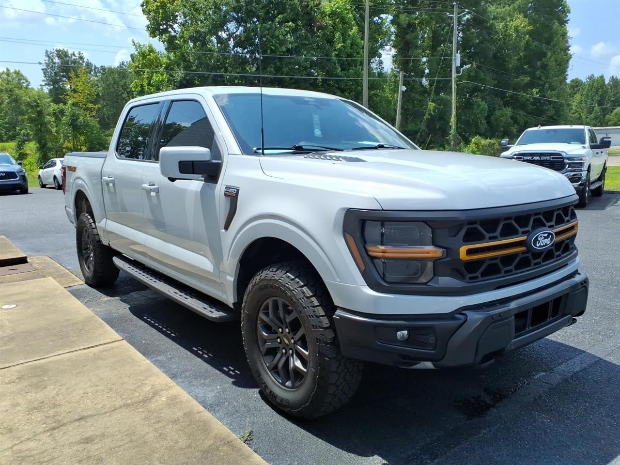 Ford F-150 Tremor SuperCrew 4WD 2025
