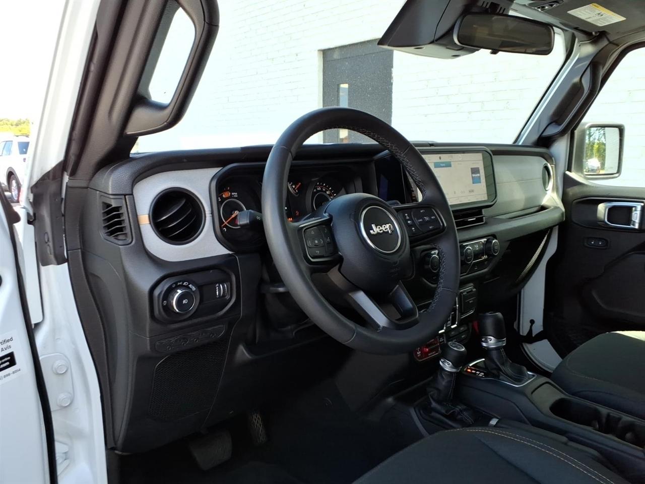 Jeep Wrangler Willys 4x4 2025