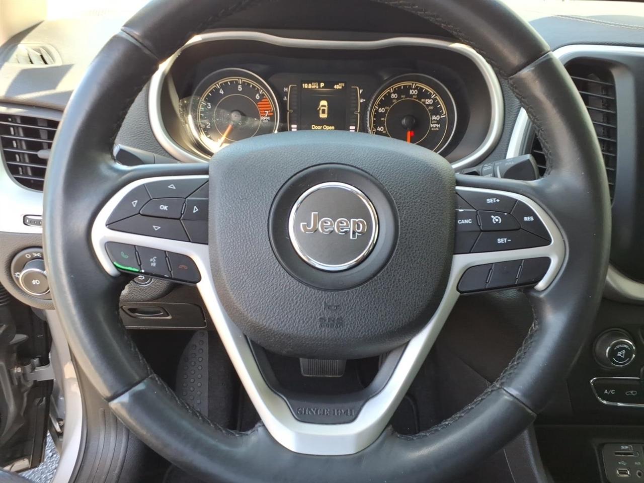 Jeep Cherokee  2018