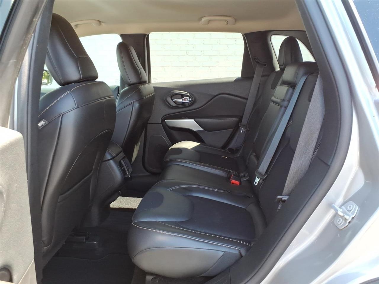 Jeep Cherokee  2018