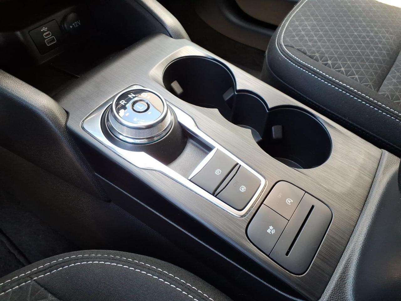Ford Escape  2025