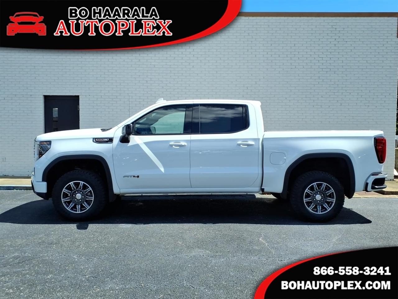2025 GMC Sierra 1500 AT4 Crew Cab 4WD SWB