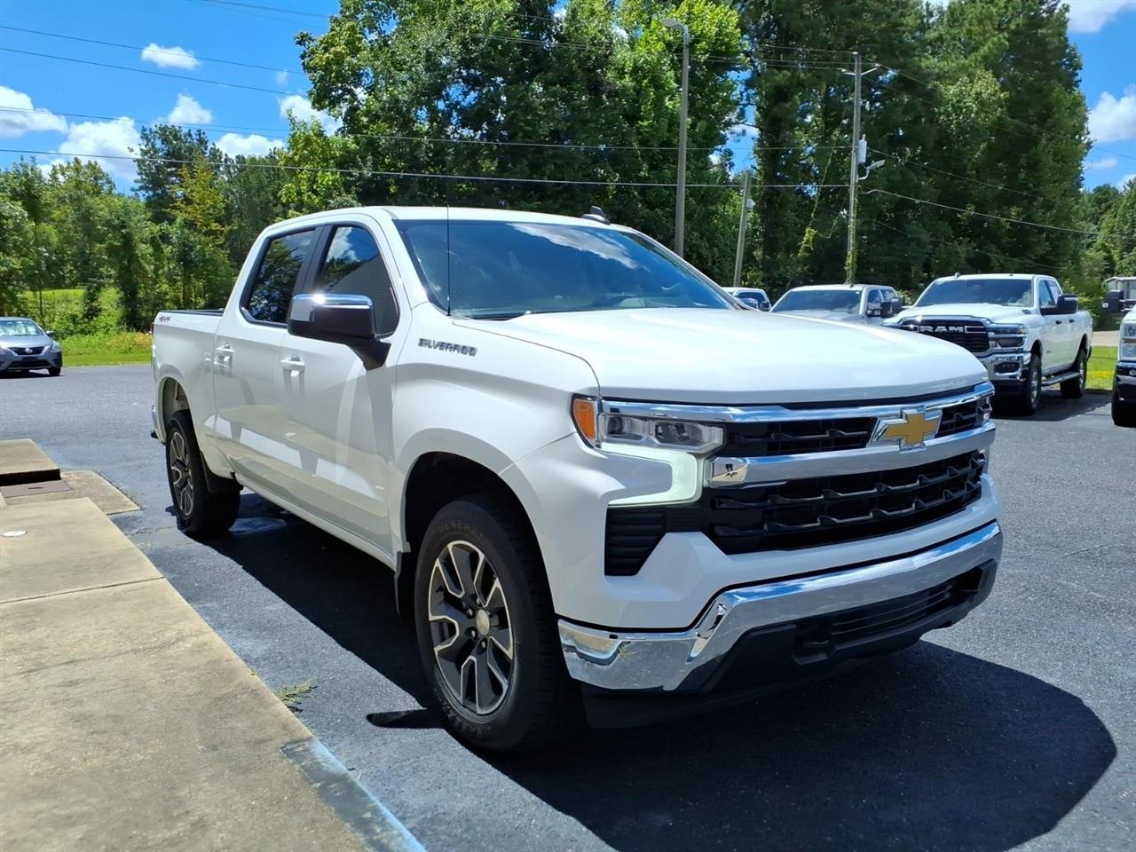 Chevrolet Silverado 1500 LT 4WD 2023