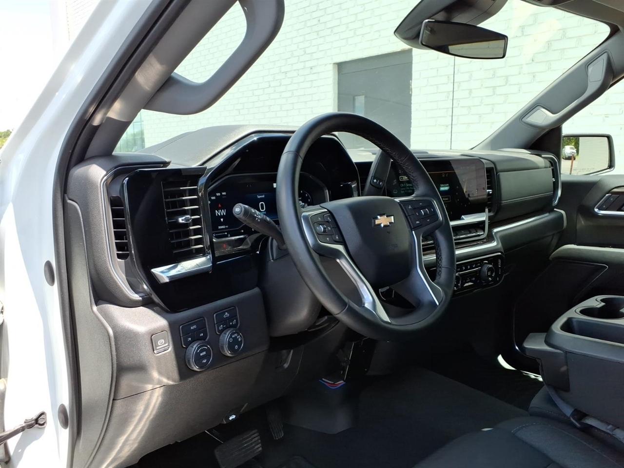 Chevrolet Silverado 1500 LT 4WD 2023