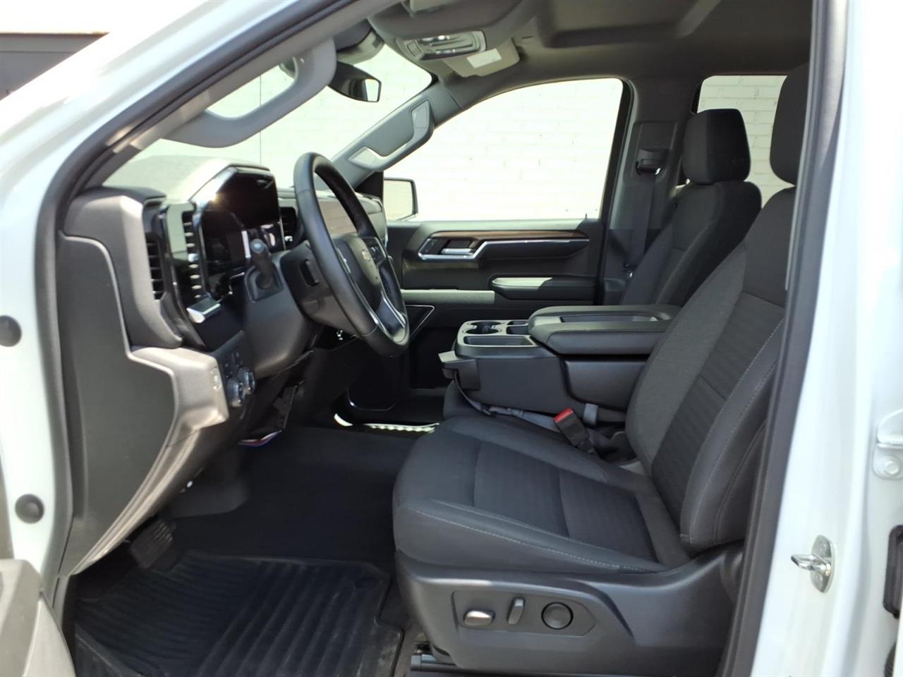 Chevrolet Silverado 1500 LT 4WD 2023