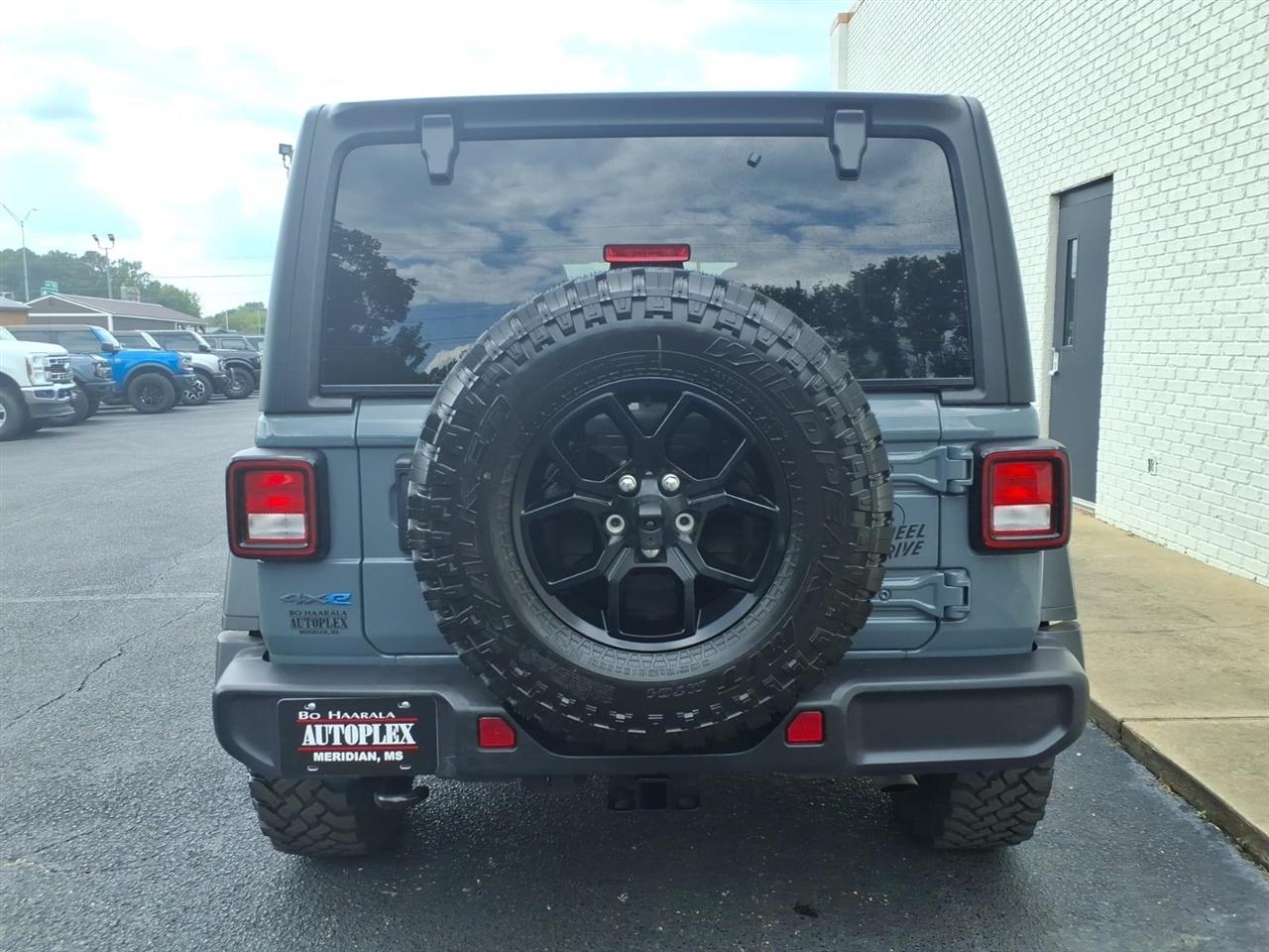Jeep Wrangler 4xe  2025