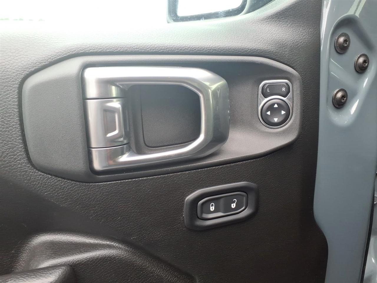 Jeep Wrangler 4xe  2025