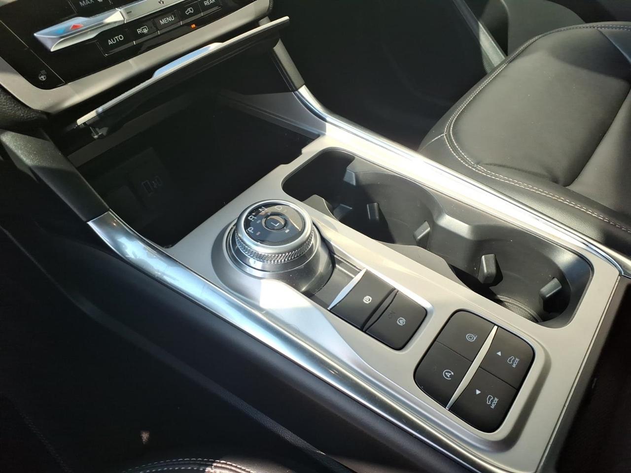 Ford Explorer  2024