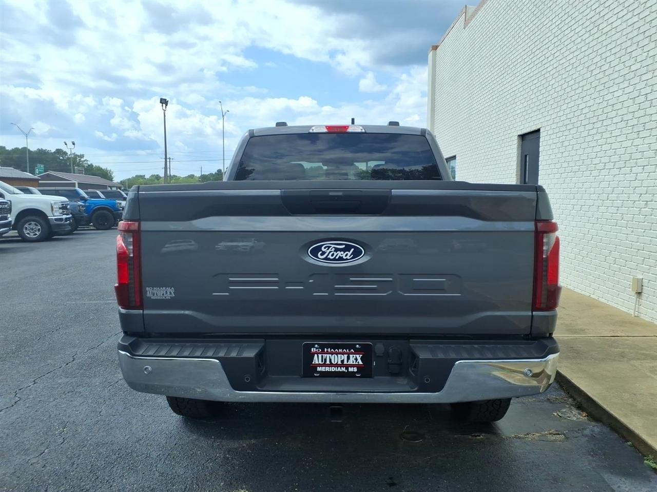 Ford F-150  2025