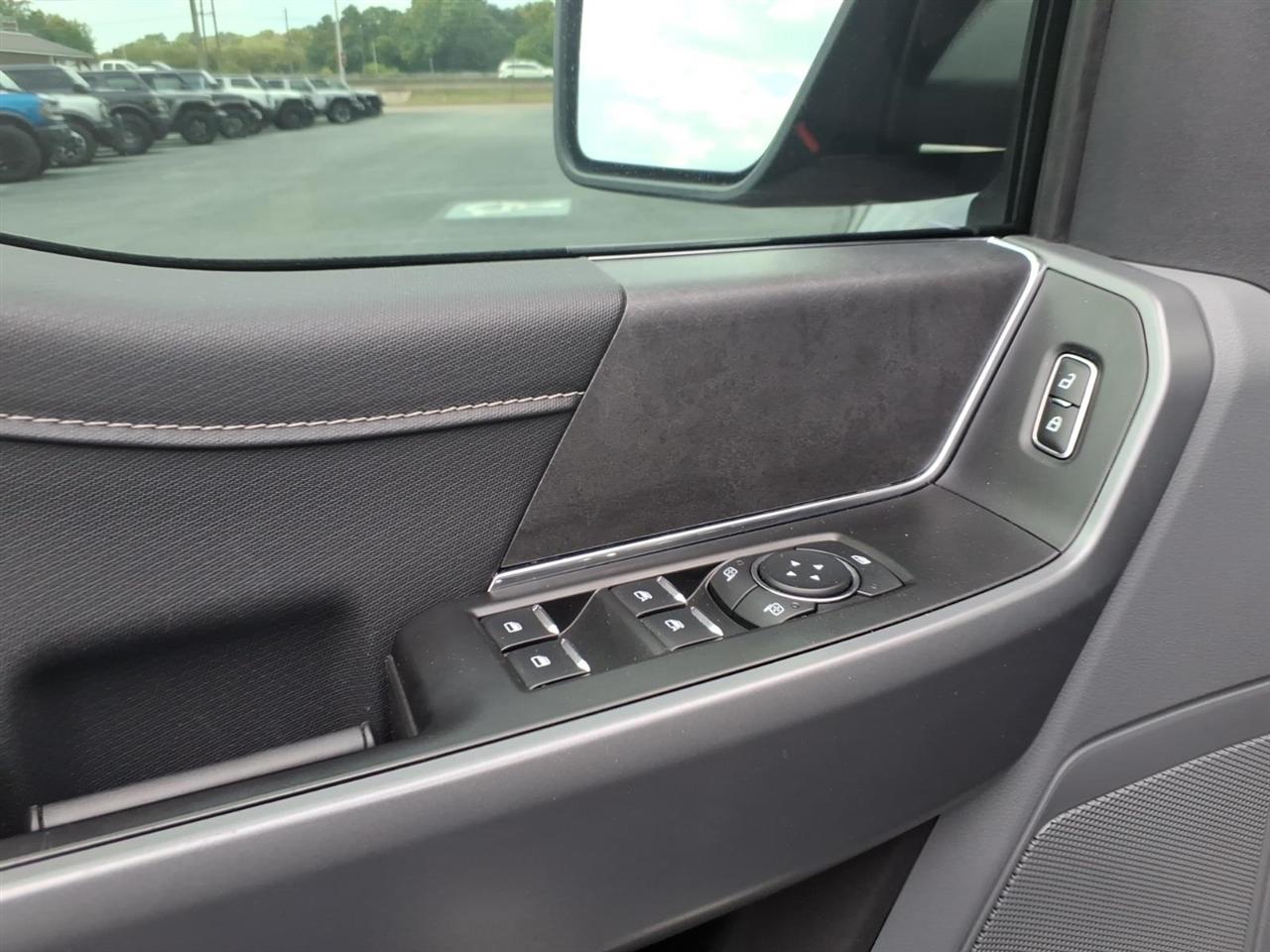 Ford F-150  2025