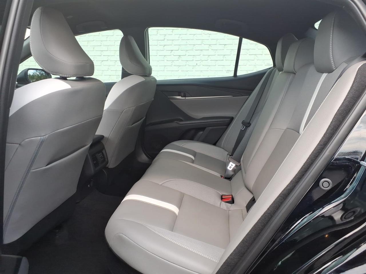 Toyota Camry Hybrid  2026