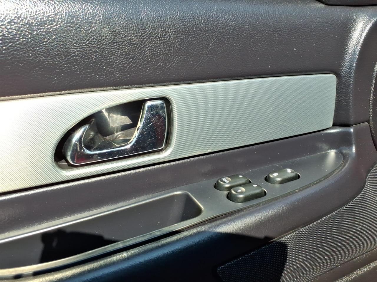 Ford Thunderbird  2005