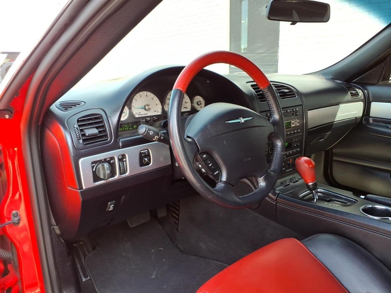 Ford Thunderbird  2005